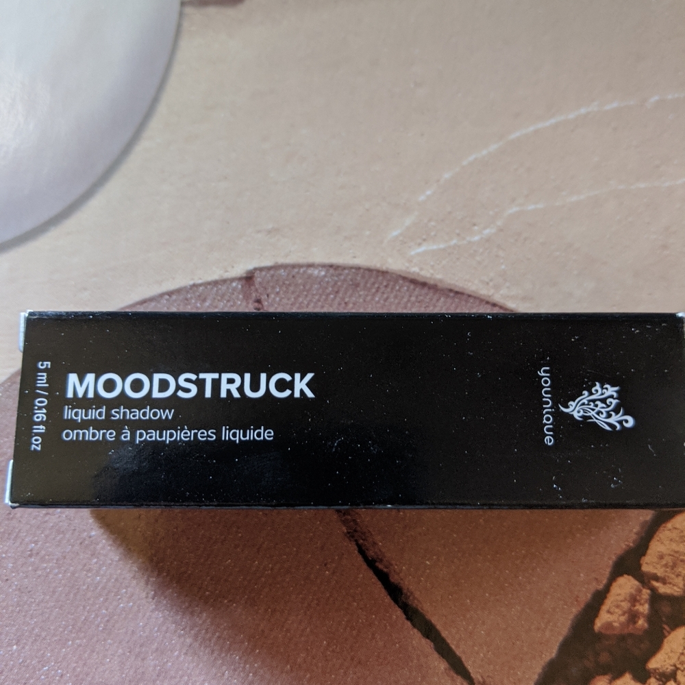 Younique Moodstruck liquid eyeshadow
